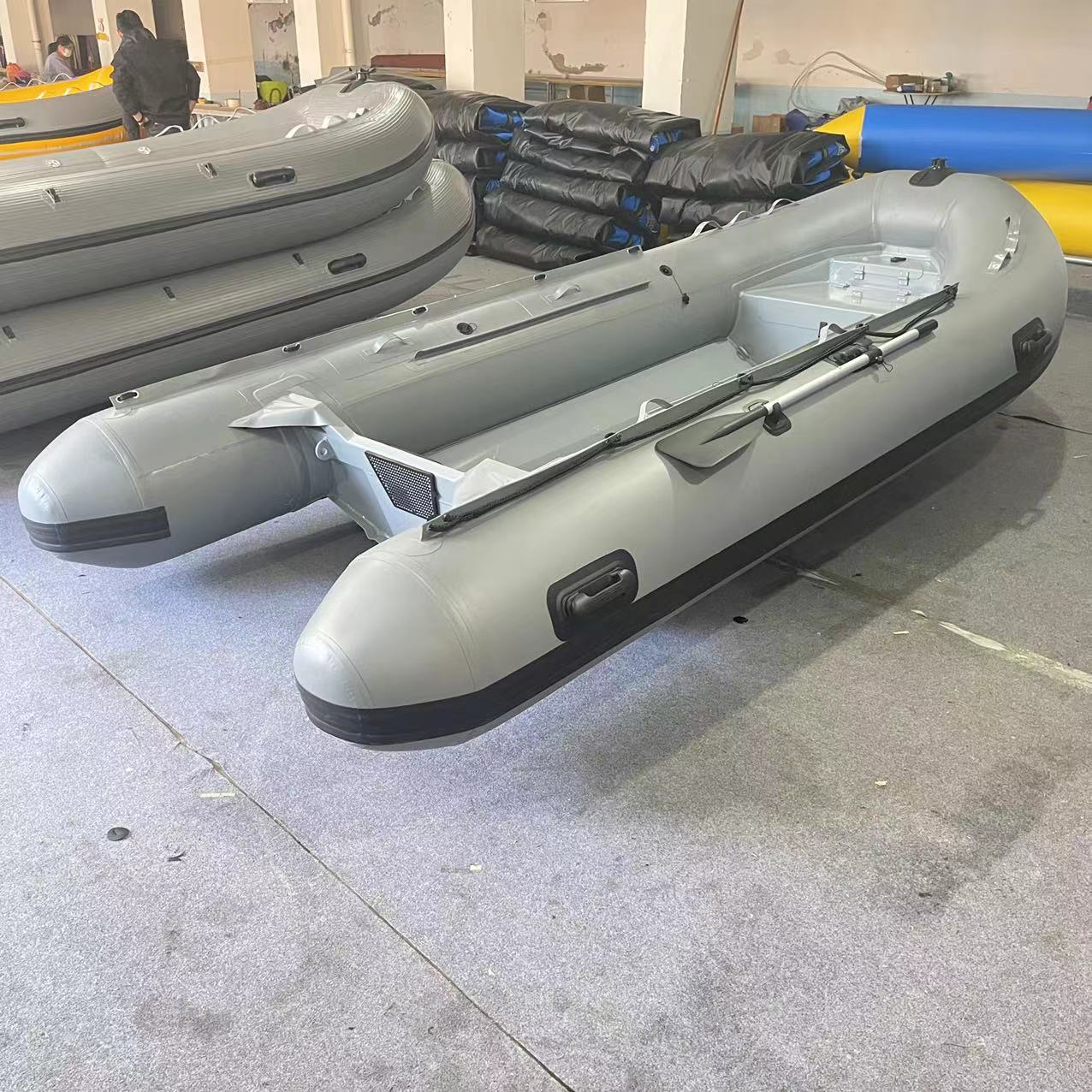 เรือยางแบบมีโครงอะลูมิเนียมน้ำ - Inflatable Boat 4 Person บทวิจารณ์และราคา